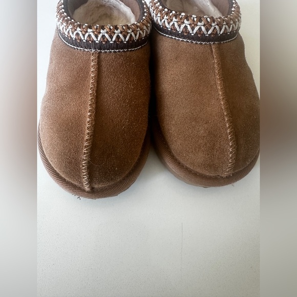 UGG Tasman Brown Slides - Picture 4 of 5
